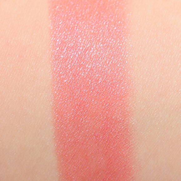 MAC Cosmetics Lipstick in ‘Skew’ - Picture 2 of 5